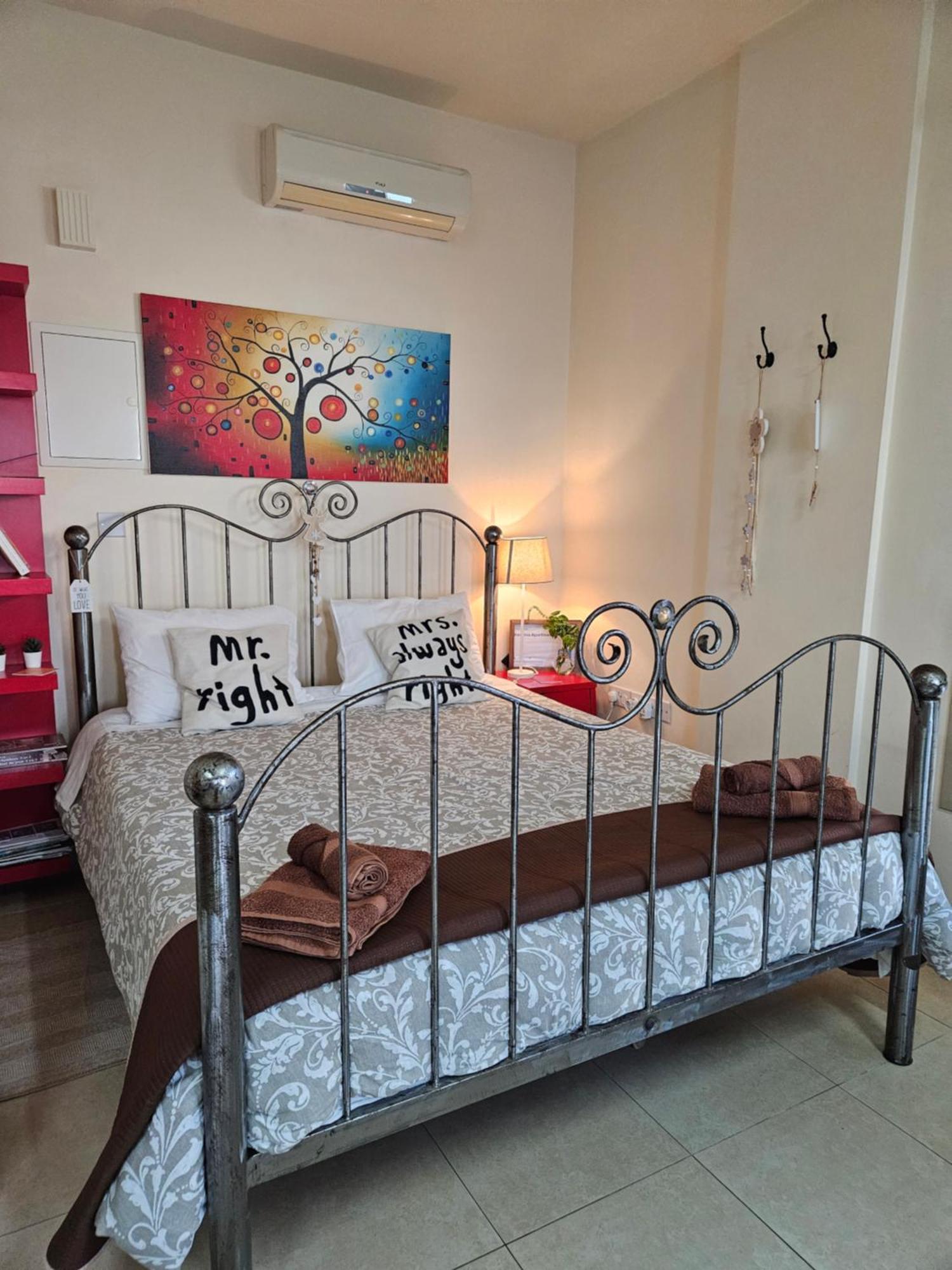Kerynia Apartments 파포스 외부 사진